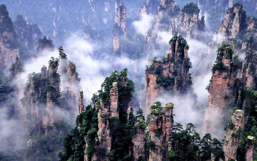 张家界市合力打造武陵山区经济增长极